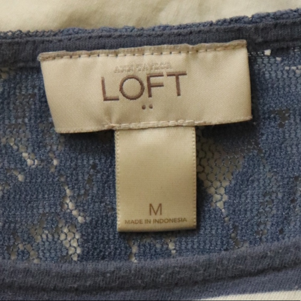 3/$20 LOFT Blue and White 3/4 Sleeve Top - Picture 2 of 3